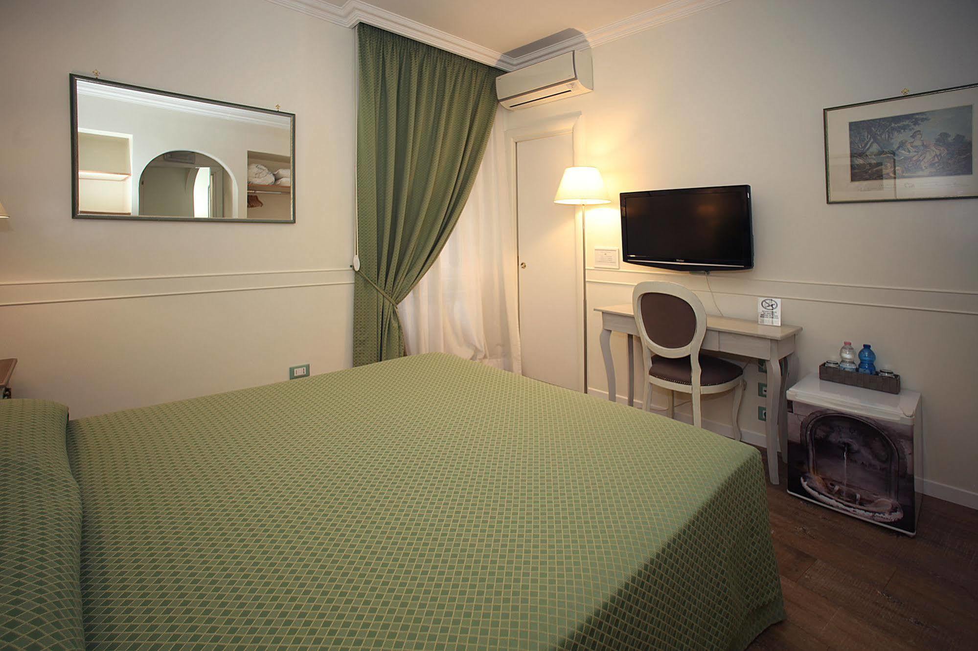 Hotel Residenza Ponte Sant'Angelo Rom Exterior foto