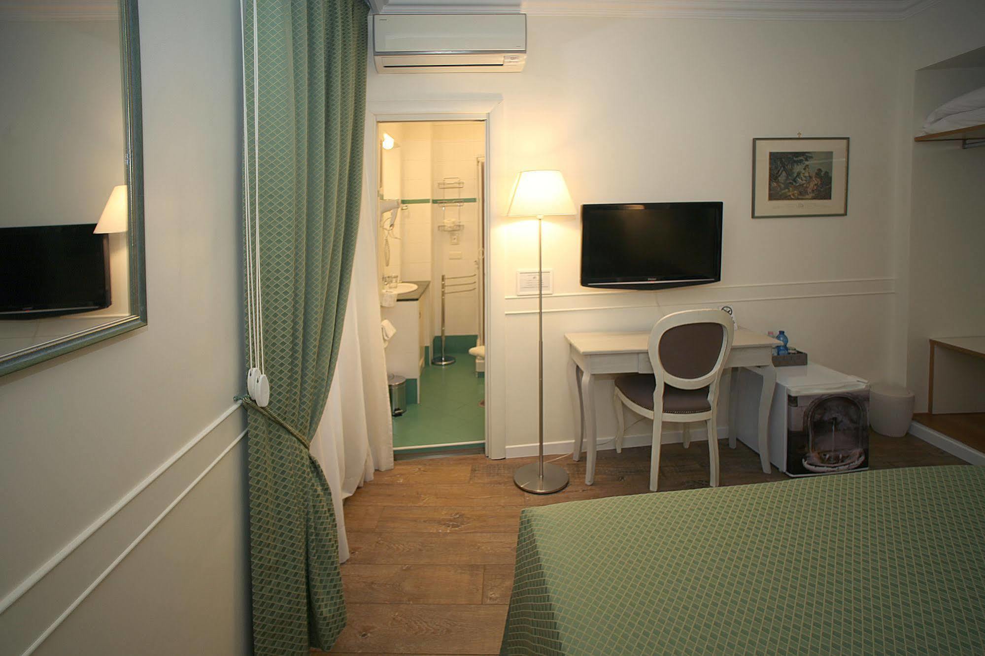 Hotel Residenza Ponte Sant'Angelo Rom Exterior foto